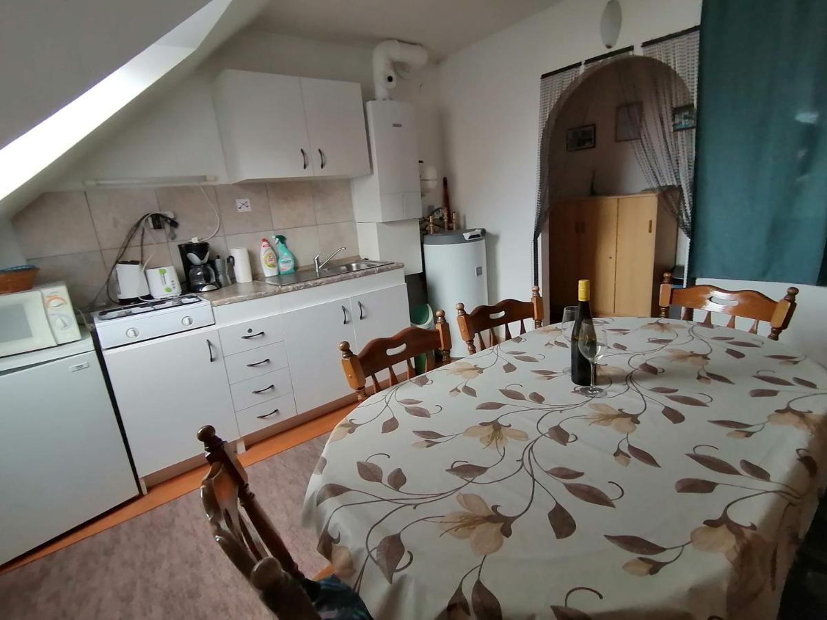 Joos Apartman Sárvár Exterior foto